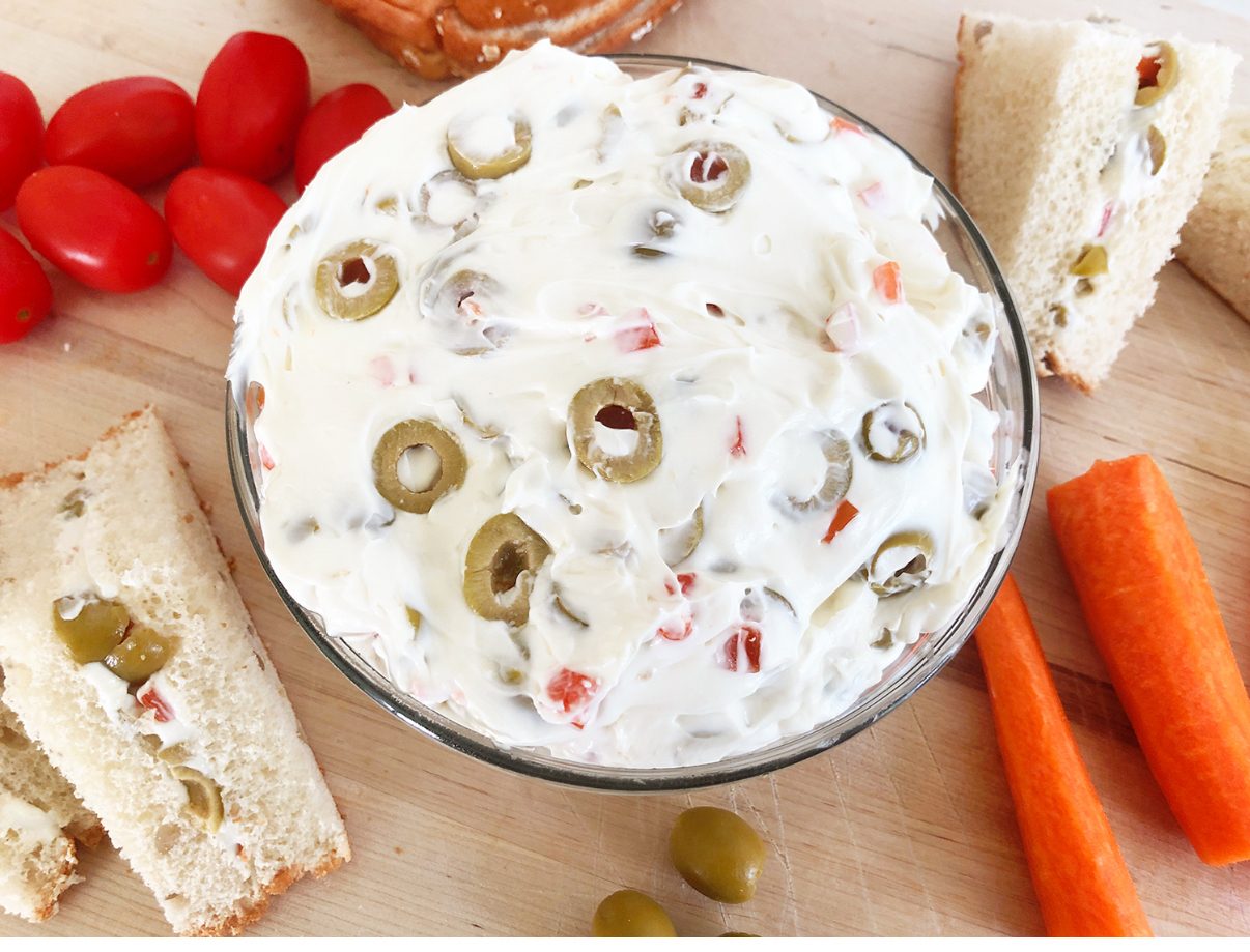Olive Cream Cheese (Bagel).